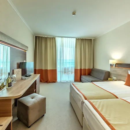 Festa Panorama Hotel 4*