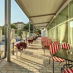 Festa Panorama מלון נסבר